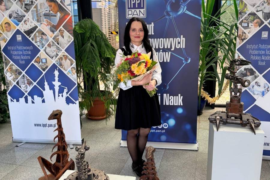 Angelika Zaszczyńska recently defended her doctoral dissertation!